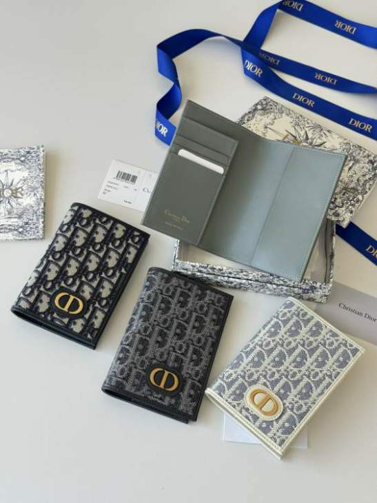 Picture of Dior Wallets _SKUfw239306243fw